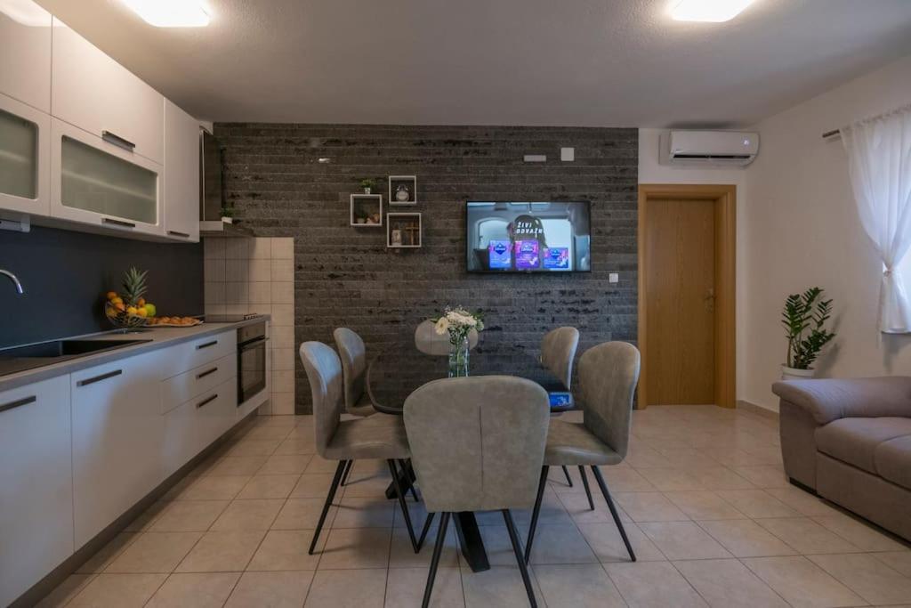 Villa Milla-Grubine Luaran gambar